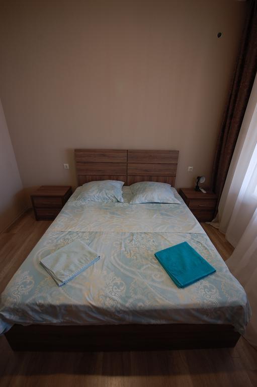 Guest House Aisi ซิคนาคี ภายนอก รูปภาพ